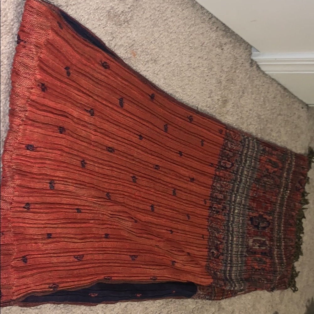 Scarf - Picture 2 of 3